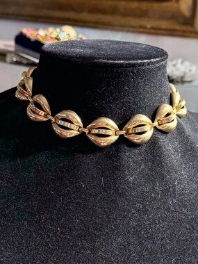 Vintage Gold Tone Shell-Link Choker Necklace